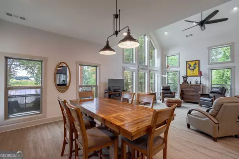 Dining - 1364 Old Bishop Rd, Bishop, GA 30621 photo 1 of 3