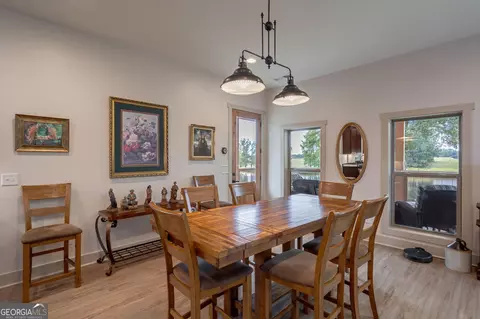 Dining - 1364 Old Bishop Rd, Bishop, GA 30621 photo 2 of 3