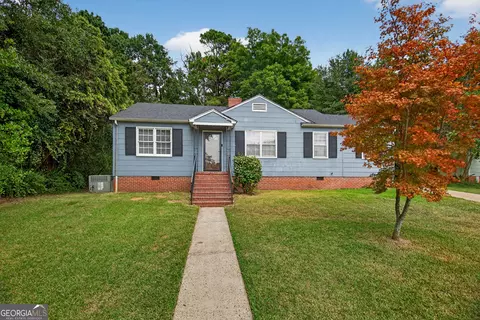 231 Beechwood Cir, Lagrange, GA 30240