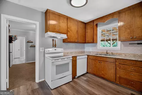 Kitchen - 231 Beechwood Cir, Lagrange, GA 30240 photo 1 of 1