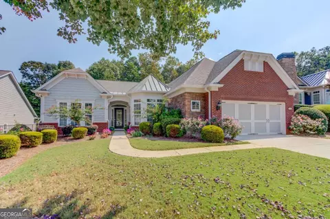 6320 Thunder Ridge Cir, Hoschton, GA 30548
