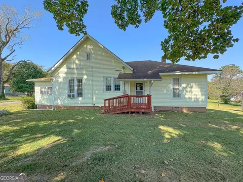 124 Poplar St, Eatonton, GA 31024