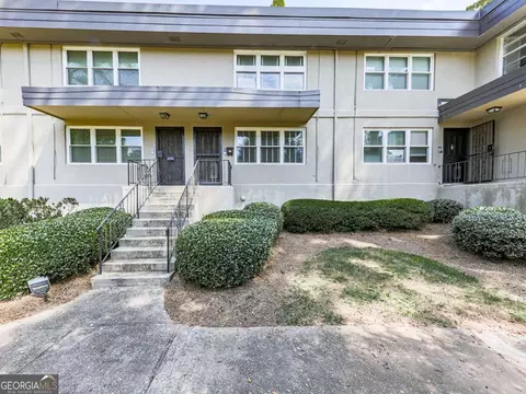 284 Lakemoore Dr NE #D, Atlanta, GA 30342