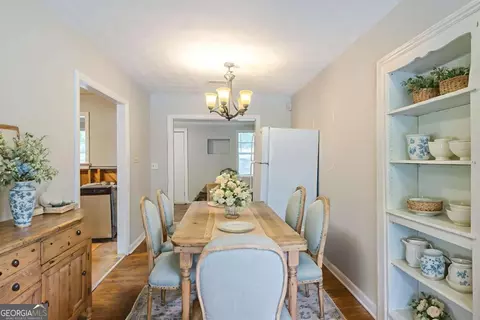 131 Mountain View Dr, Gainesville, GA 30501