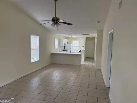 Living - 130 Clara Jean Ct, Lagrange, GA 30240 photo 2 of 4