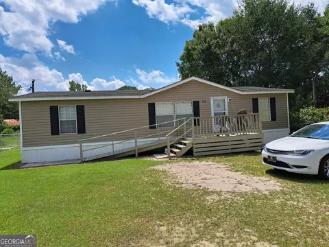 306 Alder St, Tifton, GA 31793