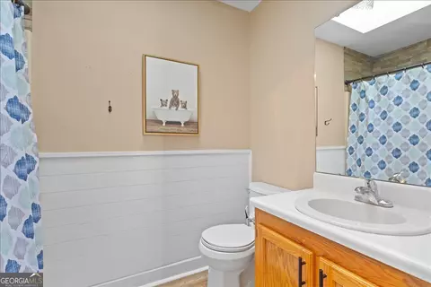 Bath - 108 Cedar Ridge Dr, Perry, GA 31069 photo 1 of 9