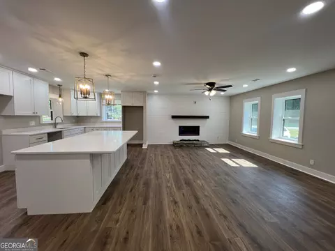 Living - 57 Hubbard Rd, Lagrange, GA 30240 photo 4 of 4