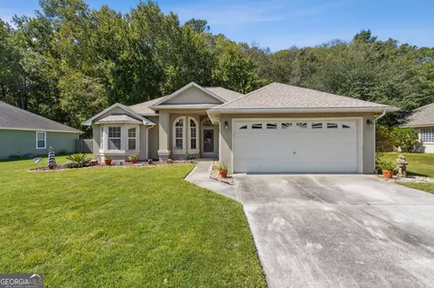 207 Wild Grape Dr, Saint Marys, GA 31558