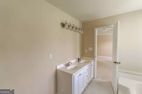 Bath - Undisclosed, Perry, GA 31069 photo 1 of 3