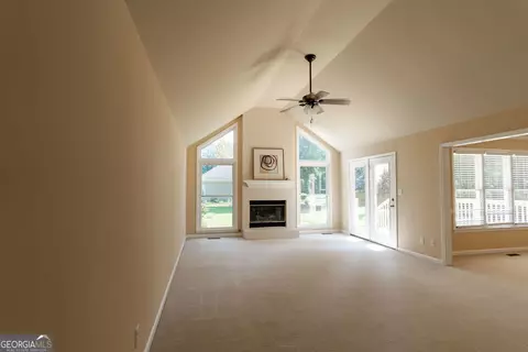 Living - Undisclosed, Perry, GA 31069 photo 2 of 4