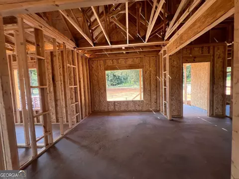 Entry Way - 2640 Williamson Rd, Williamson, GA 30292 photo 2 of 12