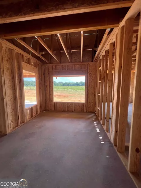 Entry Way - 2640 Williamson Rd, Williamson, GA 30292 photo 5 of 12