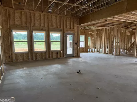 Living - 2640 Williamson Rd, Williamson, GA 30292 photo 1 of 2