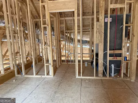 Entry Way - 2640 Williamson Rd, Williamson, GA 30292 photo 9 of 12
