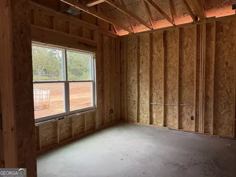 Bedroom - 2640 Williamson Rd, Williamson, GA 30292 photo 4 of 5