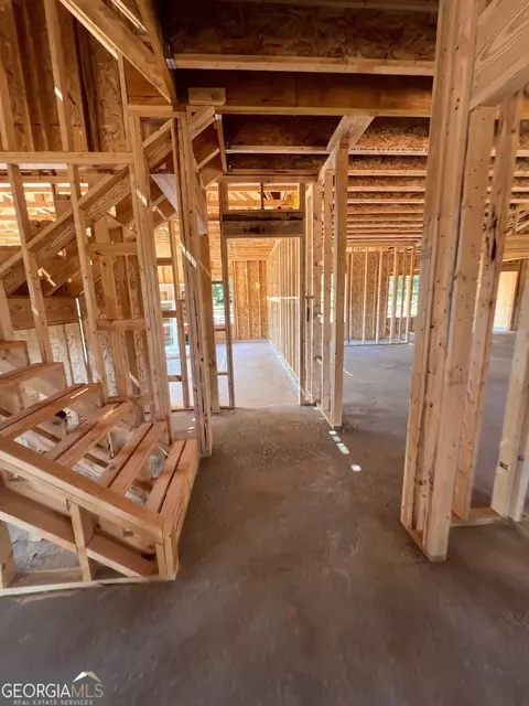 Entry Way - 2640 Williamson Rd, Williamson, GA 30292 photo 4 of 12