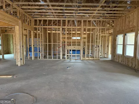 Living - 2640 Williamson Rd, Williamson, GA 30292 photo 2 of 2