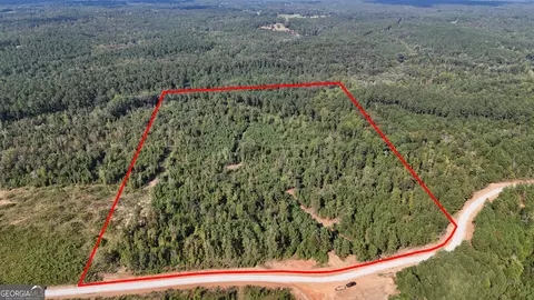 2 Emmaus Rd, Elberton, GA 30635