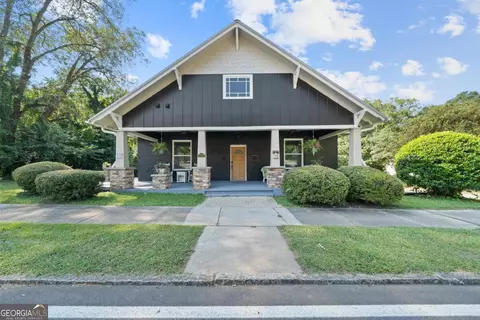 208 W South St, Greensboro, GA 30642