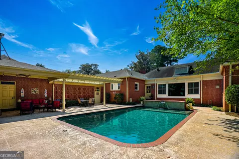 Exterior - 1400 Vernon St, Lagrange, GA 30240 photo 6 of 16