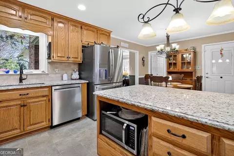 Kitchen - 466 472 Minter Dr, Hampton, GA 30228 photo 2 of 4