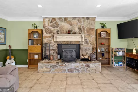 Living - 466 472 Minter Dr, Hampton, GA 30228 photo 1 of 4