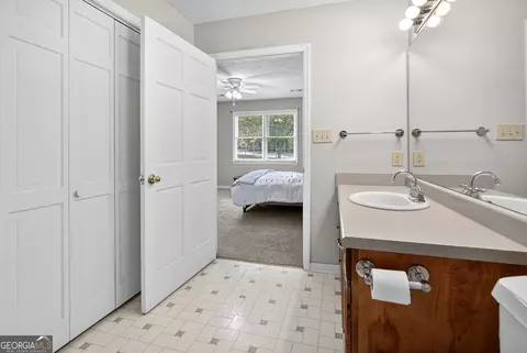 Bath - 466 472 Minter Dr, Hampton, GA 30228 photo 6 of 6