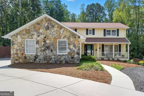 5241 Brasswood Dr, Stone Mountain, GA 30088