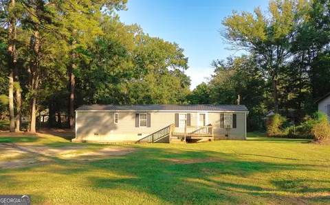 105 Pinecrest Dr, Eatonton, GA 31024