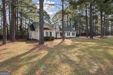2538 Westover Dr, Statesboro, GA 30458