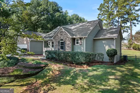 105 Elberta St, Mcdonough, GA 30253 photo 4