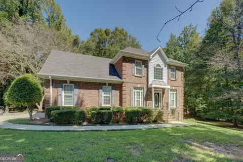 125 Blue Grass Ct, Oxford, GA 30054