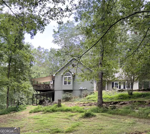 987 Peaceful Valley Dr, Cleveland, GA 30528