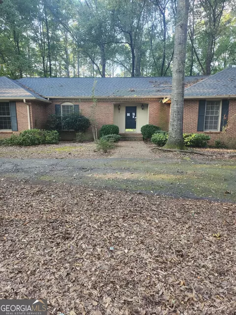 3916 Champagne Dr, Jonesboro, GA 30236