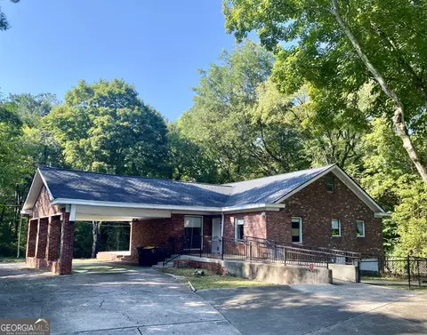 4 Colonial Dr NW, Rome, GA 30165