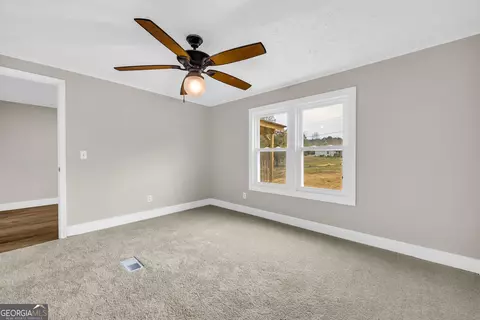 Bedroom - 5620 Mize Rd, Toccoa, GA 30577 photo 7 of 8