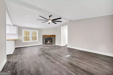 Living - 5620 Mize Rd, Toccoa, GA 30577 photo 1 of 5