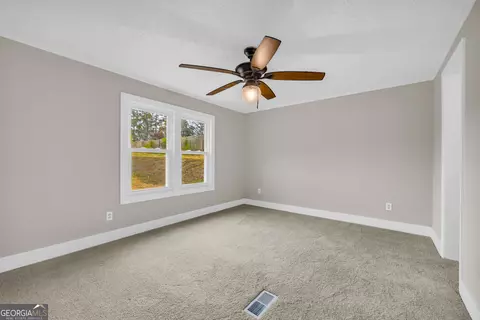 Bedroom - 5620 Mize Rd, Toccoa, GA 30577 photo 6 of 8