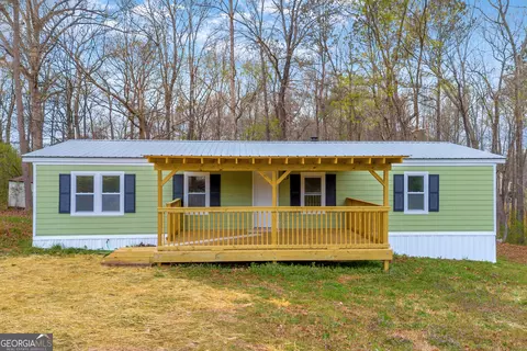 Exterior - 5620 Mize Rd, Toccoa, GA 30577 photo 3 of 8