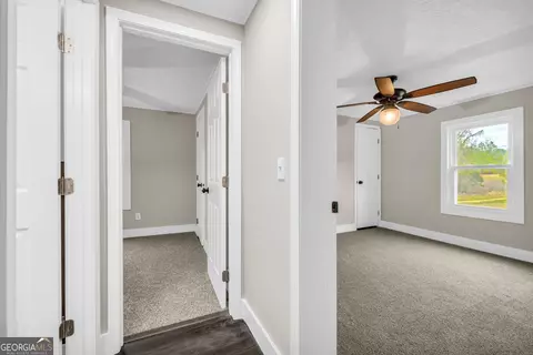 Entry Way - 5620 Mize Rd, Toccoa, GA 30577 photo 1 of 2