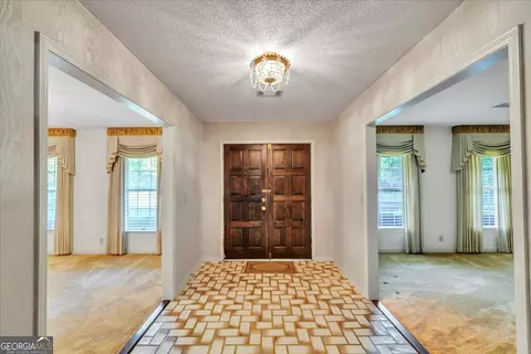 Entry Way - 2311 Scott Dr, Dublin, GA 31021 photo 2 of 2