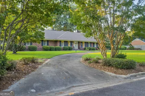 Exterior - 2311 Scott Dr, Dublin, GA 31021 photo 5 of 11
