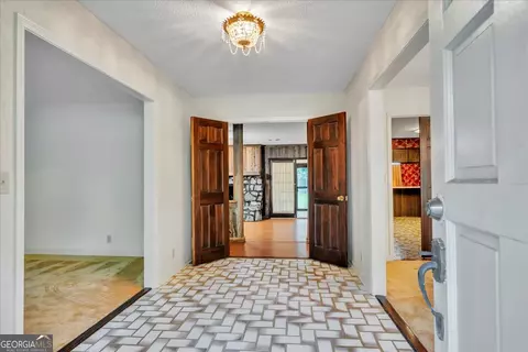 Entry Way - 2311 Scott Dr, Dublin, GA 31021 photo 1 of 2