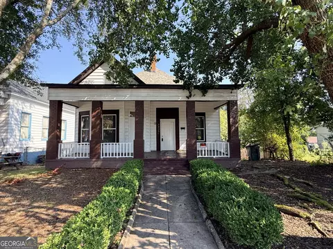 2435 Napier Ave, Macon, GA 31204