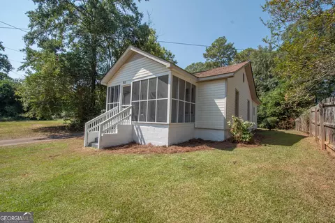 Exterior - 102 Ewing St, Lagrange, GA 30240 photo 3 of 6