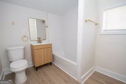 Bath - 102 Ewing St, Lagrange, GA 30240 photo 1 of 2
