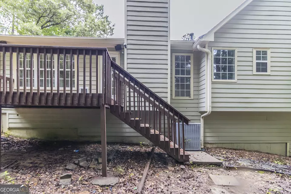 Exterior - 10 Mariner Way SE, Acworth, GA 30102 photo 1 of 3
