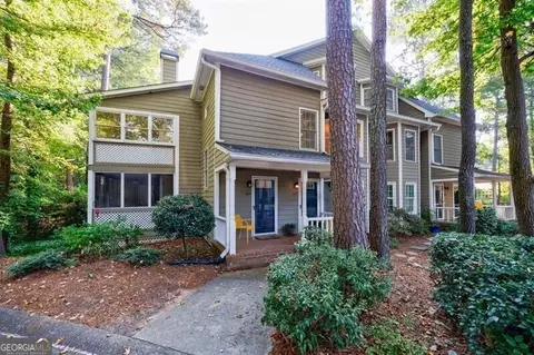 1414 Oakridge Cir, Decatur, GA 30033