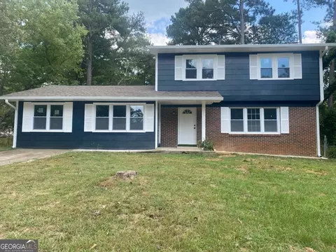 10664 Sandpiper Rd, Jonesboro, GA 30238